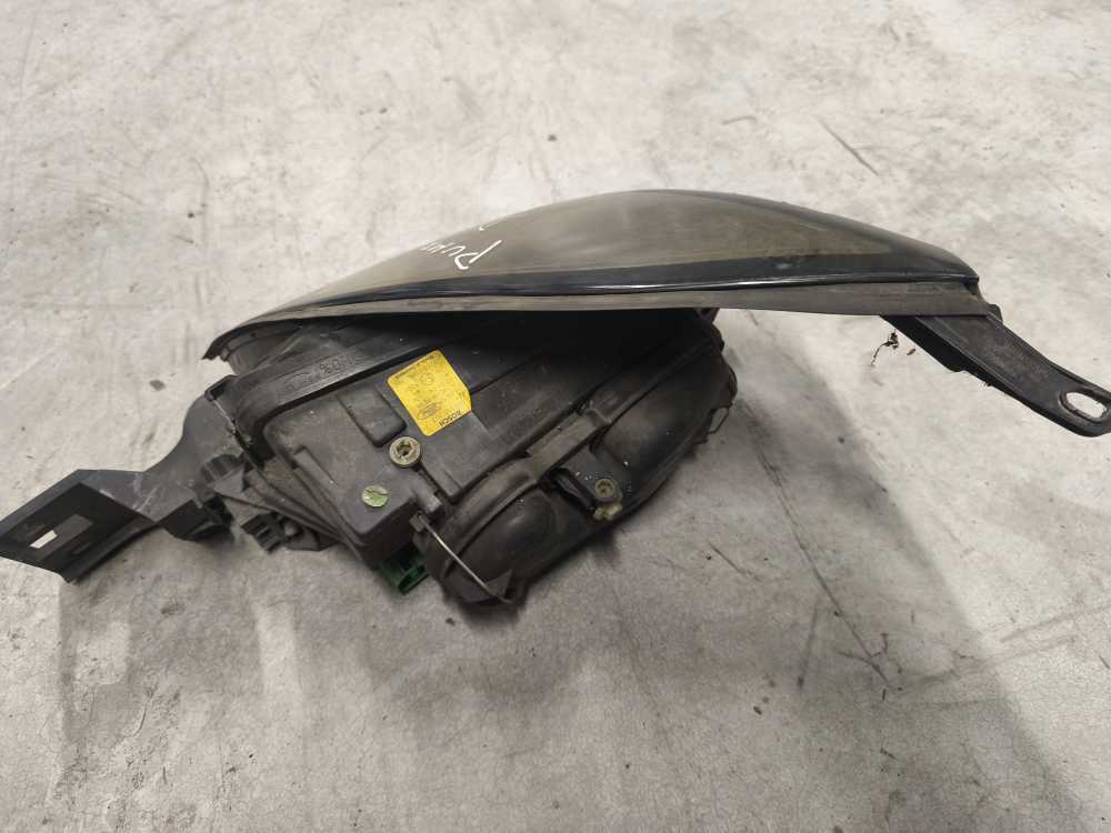 PHARE DROIT FORD - Vue 2